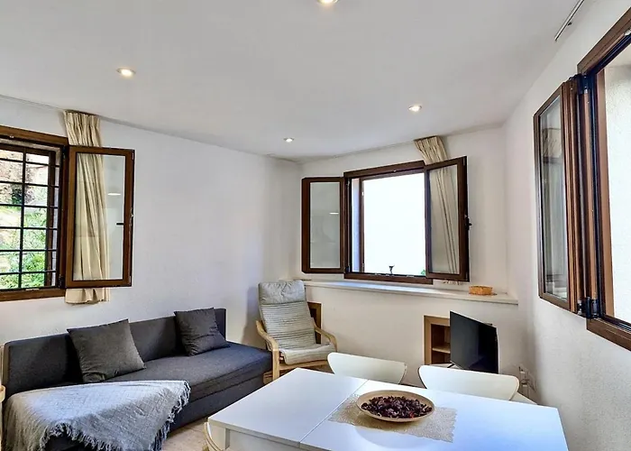 Evh130 Completo En El Casco Antiguo Tossa de Mar